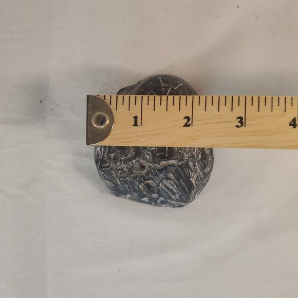 A Wolf Original Canada Igloo Eskimo Inuit Carved Soapstone Handmade Sculpture - Picture 12 of 12